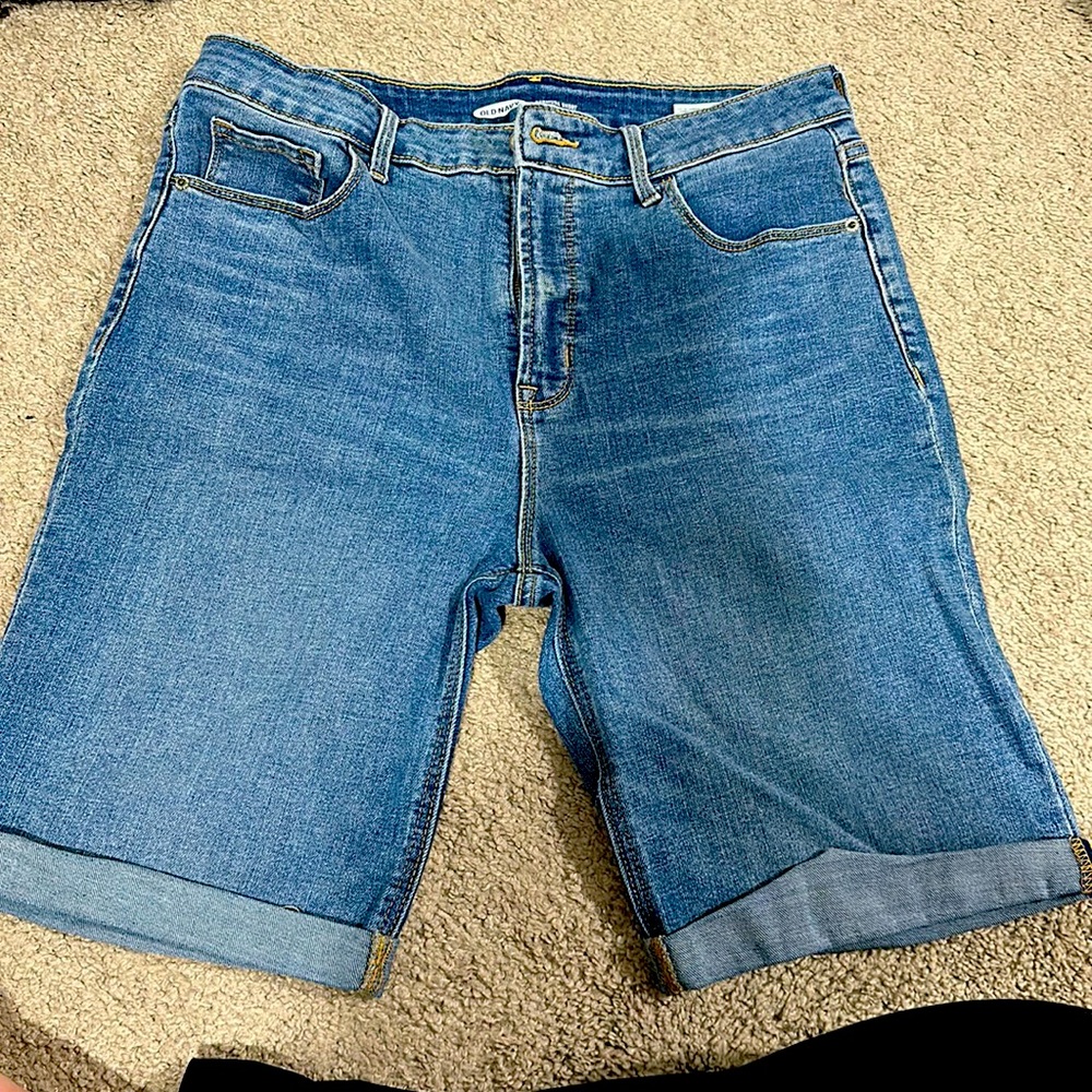 Old Navy High Rise Bermuda Shorts